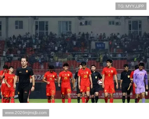 中国队勇夺世界杯引发全民热议，足球运动在中国迎来黄金时代